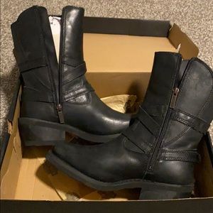 8.5-Inch Black Motorcycle Boots